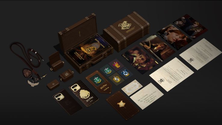 The realme 16 Pro Harry Potter Edition is packaged in a custom gift box designed as a 1:1 replica of Harry Potter's iconic trunk.