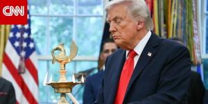 بالصور.. ترامب يشعل شمعة "ديوالي" في البيت الأبيض باحتفالات يشارك بها مليار من الهندوس والسيخ والبوذيين