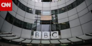 "اجتماع مفاجئ" في BBC بعد تهديد ترامب لها بـ"تعويض المليار دولار"