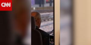 فيديو يظهر الملك تشارلز يقود المترو في عيد ميلاده الـ77