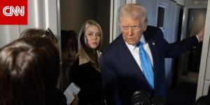 متحدثة البيت الأبيض تدافع عن ترامب بعد وصفه لمراسلة بـ"الخنزيرة"