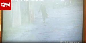 فيديو يُظهر ما يُعتقد أنها لحظة تخلص رجل من جثة زوجته