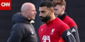 "أحد أساطير ليفربول".. علاء مبارك يعلق على "أزمة" محمد صلاح