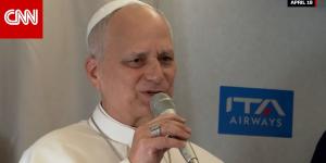 "الجدال ليس من اهتماماتي".. بابا الفاتيكان يعلق على خلافه مع ترامب