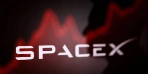 سهم سبيس إكس يهبط 7% وسط مخاوف التقييم