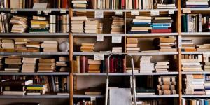 تداول اليوم .. أمازون تتجه لرقمنة الكتب القديمة لتطوير الذكاء الاصطناعي - بوابة مصر الجديدة