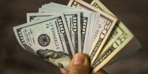 تداول اليوم .. الدولار يرتفع مع ترقب التضخم وكلمة وارش واضطرابات سوق السندات - بوابة مصر الجديدة