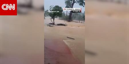 مشاهد مخيفة لاجتياح إعصار ميليسا جامايكا بقوة