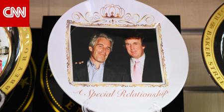 "شرير ومجنون وخطير".. رسائل جديدة لإبستين تكشف عن رأيه تجاه ترامب