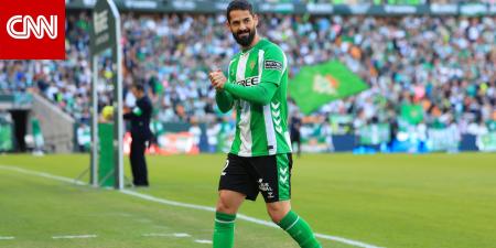 تفاعل على طريقة إعلان تجديد ريال بيتيس عقد إيسكو