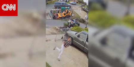 فيديو يظهر مطاردة مثيرة لامرأة أمريكية من قبل عملاء الهجرة في لويزيانا