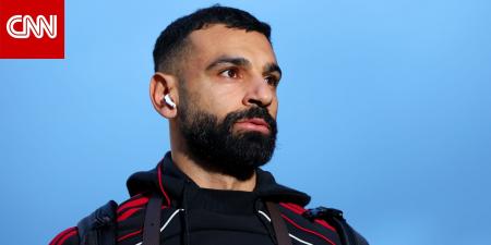 "أحدهم لا يريدني في النادي".. صلاح ينتقد إدارة ليفربول وسلوت بعد جلوسه على دكة البدلاء