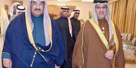 ناصر المحمد وأحمد النواف يزوران سفارة البحرين للتهنئة