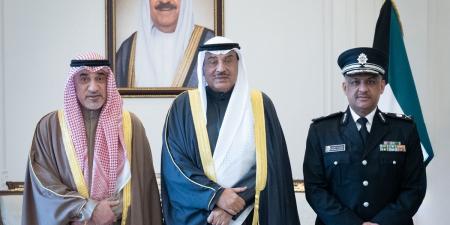 سمو ولي العهد يستقبل العبدالله والحمود واليوسف