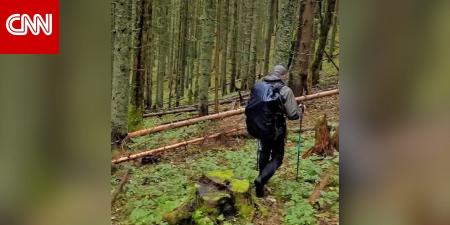 أوكرانيون يخاطرون بحياتهم للفرار من التجنيد والقتال في الخطوط الأمامية للحرب