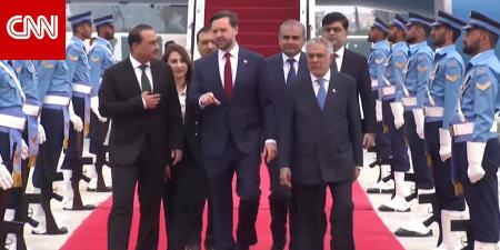 برئاسة فانس.. شاهد وصول الوفد الأمريكي المفاوض إلى باكستان