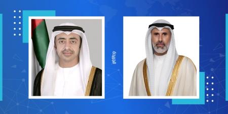 وزير الخارجية بحث تطورات المنطقة مع نظيره الإماراتي