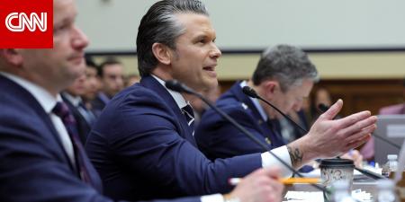 "هل ترامب متزن عقليا ليكون القائد الأعلى للقوات المسلحة؟".. فيديو أسلوب رد وزير الدفاع الأمريكي بجلسة استماع تنشره نائب أمريكية