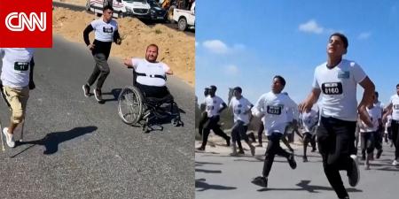 بعكازات وكراسٍ متحركة.. فلسطينيون مبتوري الأطراف يتنافسون بماراثون في غزة