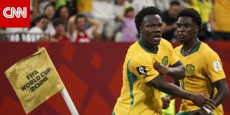 "ملاكمة راية الركنية".. لاعب أسترالي يعيد إحياء الاحتفال الأيقوني لتيم كاهيل في كأس العالم