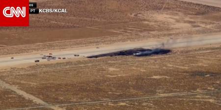 فيديو لآثار تحطم قاذفة قنابل "بي-52" في قاعدة إدواردز الجوية بكاليفورنيا