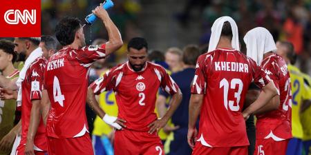 لماذا أثارت فترات التوقف لشرب المياه خلال كأس العالم جدلاً؟