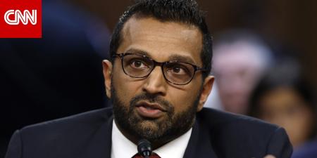 "لا.. زلاجتي المائية مطلية بالذهب".. مدير FBI يعلق على تقرير "كاذب"