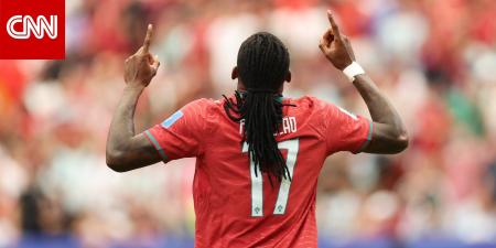 نبأ عاجل .. بعد محمد صلاح.. نجم جديد في طريقه إلى الدوري التركي - بوابة مصر الجديدة