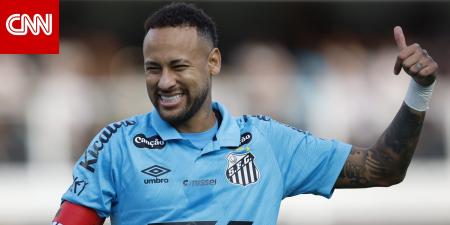 نبأ عاجل .. الدوري البرازيلي.. نيمار يفاجئ طفلاً من جماهير المنافس ويبكيه فرحاً - بوابة مصر الجديدة