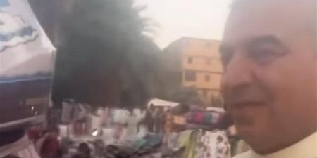 القارئ محمد يحيى الشرقاوي يستقل دراجة نارية للحاق بموعد تلاوة القرآن بالأزهر (فيديو)