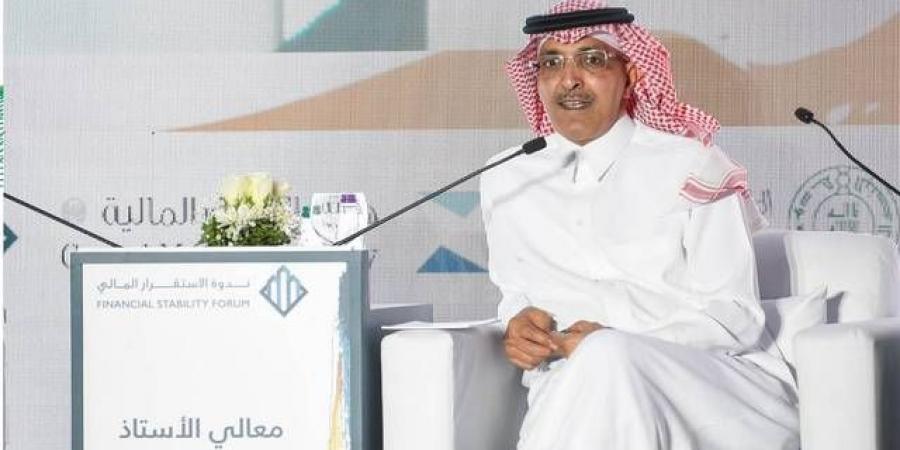وزير المالية: السعودية ترتب مع البنوك لإصدار قرض بقيمة 11 مليار دولار