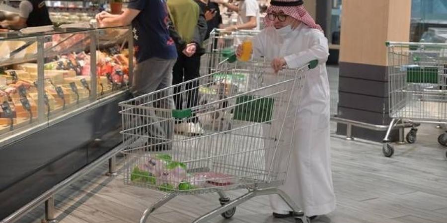 إنفاق المستهلكين بالمملكة عبر نقاط البيع ينخفض إلى 13.13 مليار ريال في أسبوع