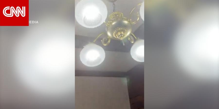 شاهد.. مراسلة CNN تنقل ما حدث بطوكيو عندما ضرب زلزال قرب اليابان