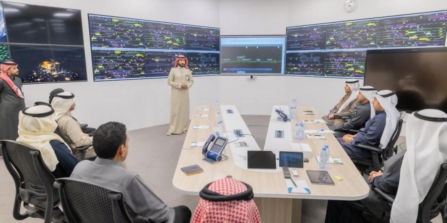 وفد «الإطفاء» يطلع على أفضل التجارب في سلامة مشاريع السكك الحديدية بالسعودية