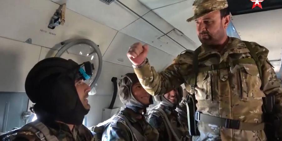 لبنان يتحول إلى مركز عمليات لـ”فلول” النظام