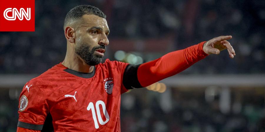 مصر.. تصرف "لافت" من حسام حسن تجاه محمد صلاح بعد تعرضه للإصابة