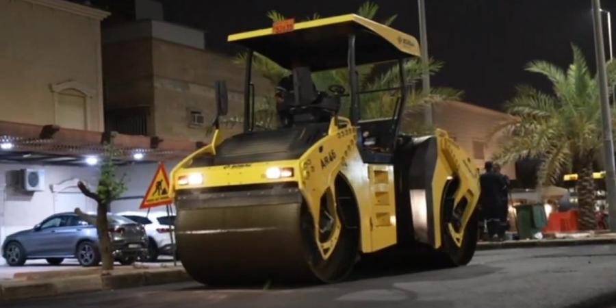 «الأشغال»: مواصلة أعمال الصيانة الجذرية للطرق في منطقة الدسمة