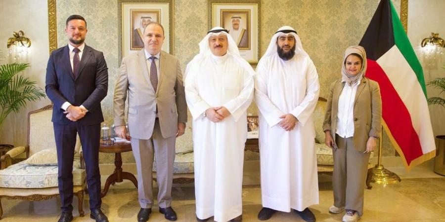 العوضي: تعزيز الشراكات الدولية ودعم التطوير الصحي المستدام