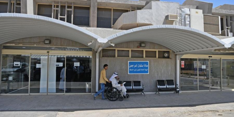 «ذوي الإعاقة» وزّعت 779 كرسياً متحركاً و472 سماعة طبية على المستحقين