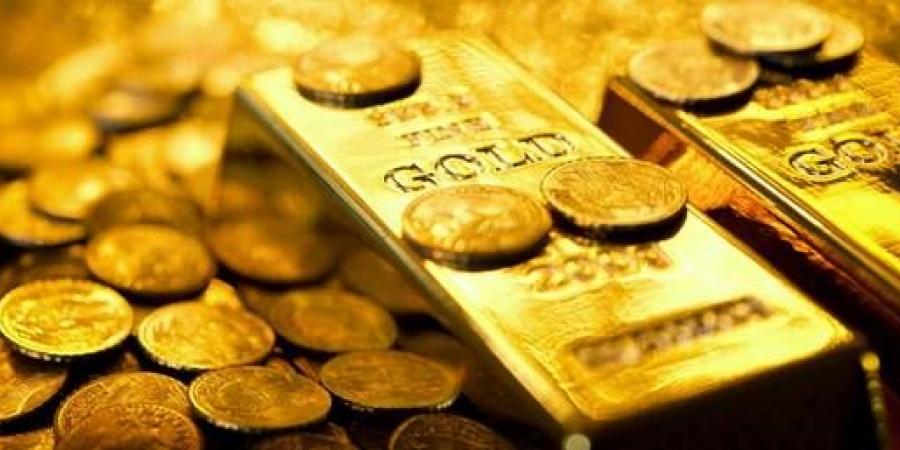 الذهب يسجل مكاسب شهرية بدعم ضعف الدولار وقرار الفيدرالي