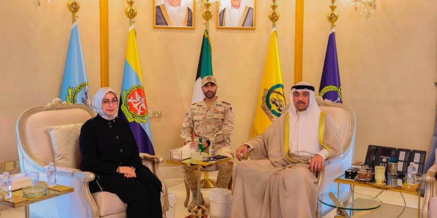 وزير الدفاع يستقبل سفيرة تركيا بمناسبة انتهاء مهام عملها