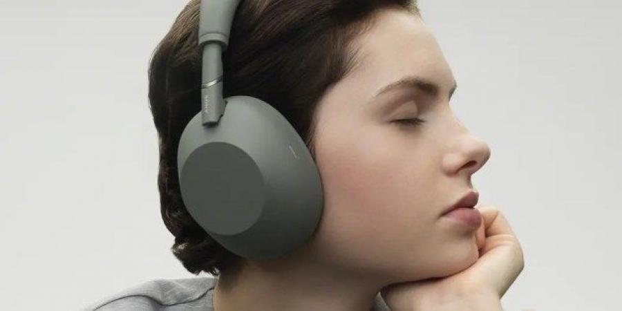 سوني تضيف لونًا جديدًا ومميزًا إلى سماعات WH-1000XM6