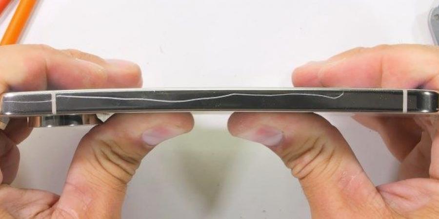 حصرياً .. تفاصيل حول اختبار يكشف مدى مقاومة Google Pixel 11 Pro XL للانحناء أثناء التفكيك - بوابة مصر الجديدة