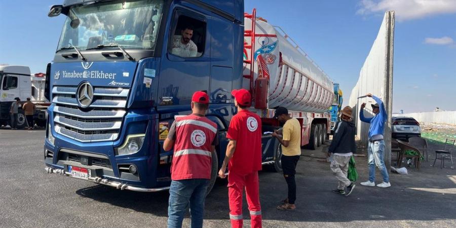 "زاد العزة"، مصر تطلق قافلة جديدة إلى غزة محملة بـ 4028 طن مساعدات